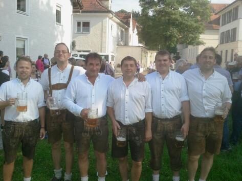 2012–08-11_Bieranstich-Echinger-Volksfest